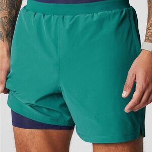 NWT size large Fabletics 5inch in seam lined Fundamental short.